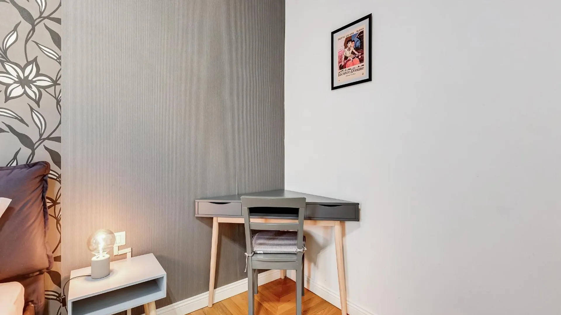 Salotto Trastevere Rome Apartment