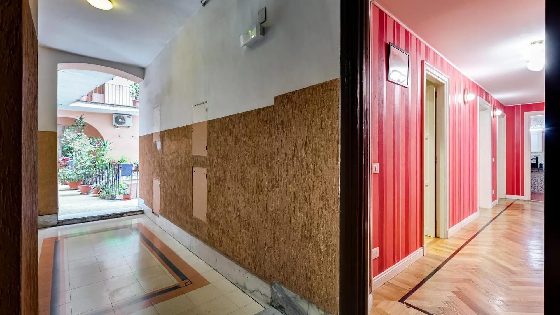 Salotto Trastevere Rome Apartment